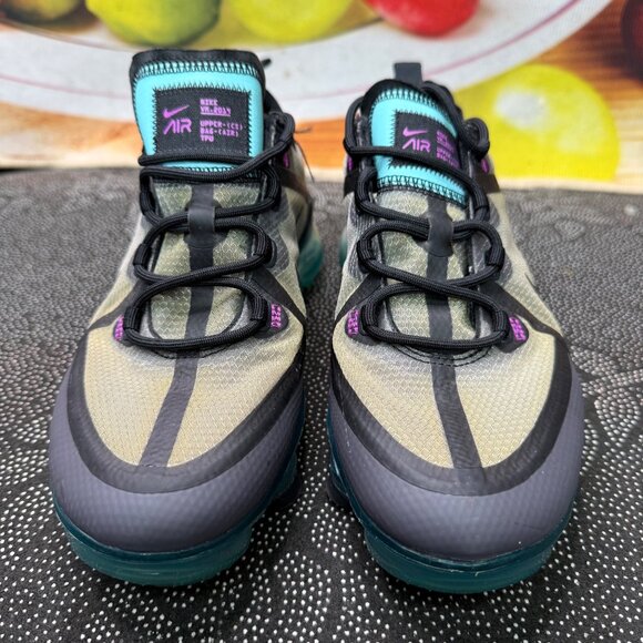 Nike Air VaporMax Flyknit Sneakers Size 5.5 - Picture 2 of 8